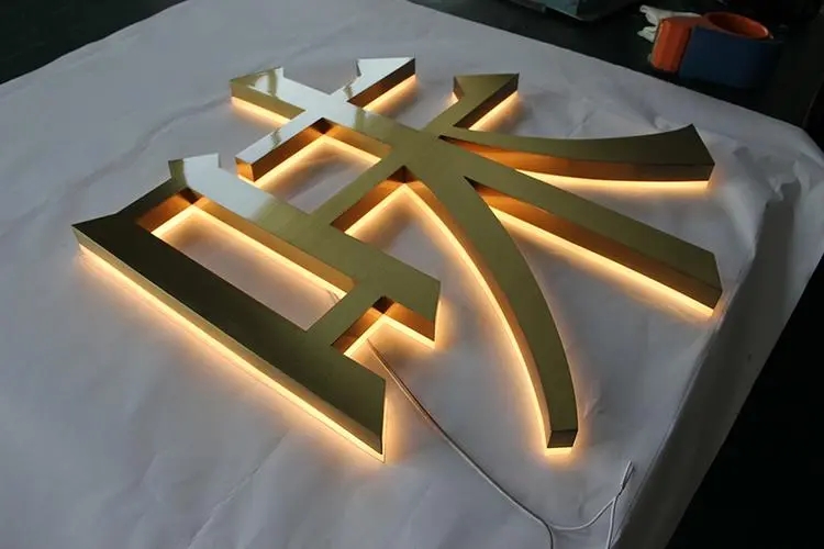 成都广告公司校园标识标牌深夜AV免费观看规划的要素有哪些？